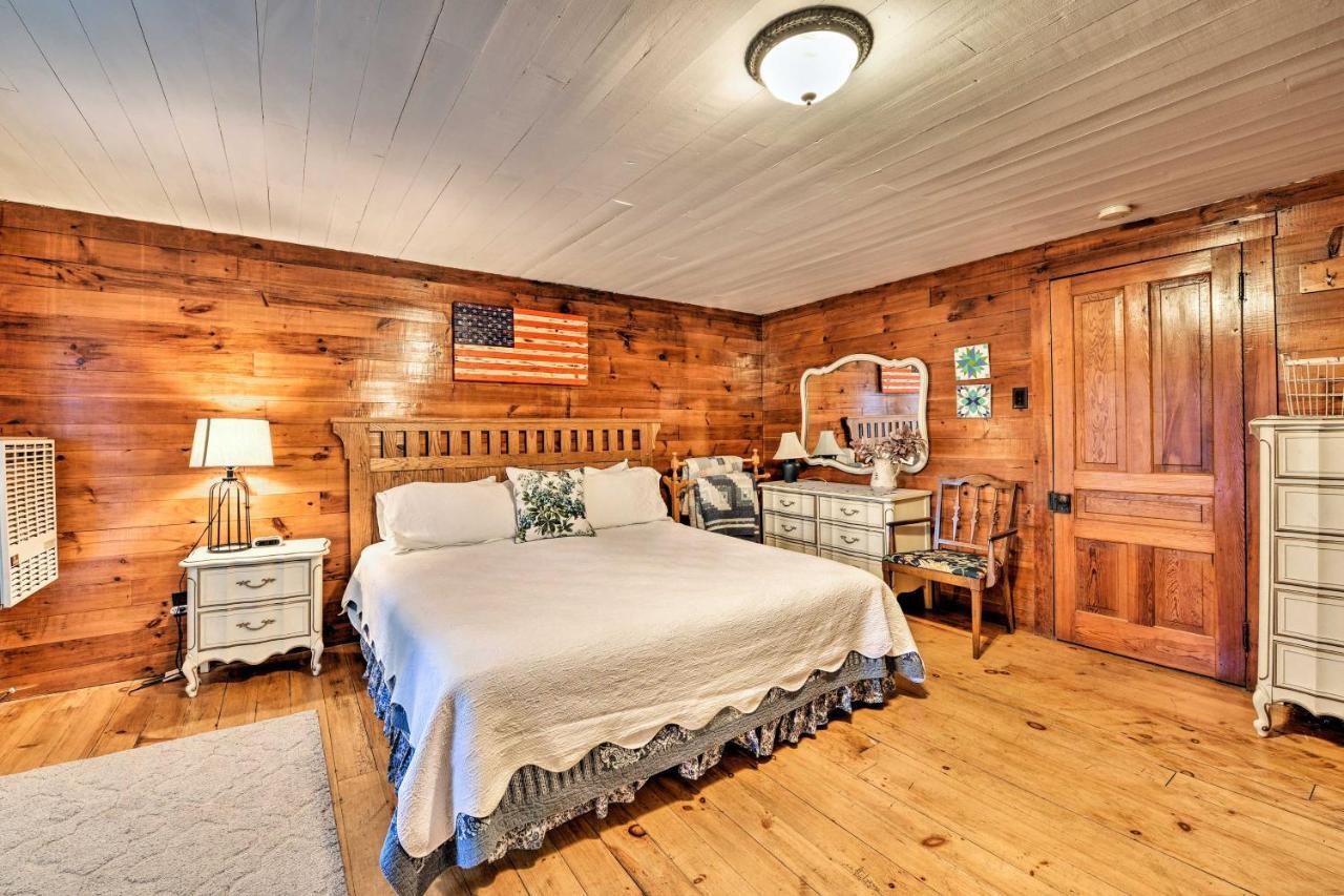 Lil Red Hen Cottage In The Boone Area With Hot Tub West Jefferson Exterior photo